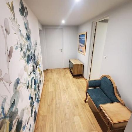 Sur Le Chemin Du Cens Apartment Орво Екстериор снимка